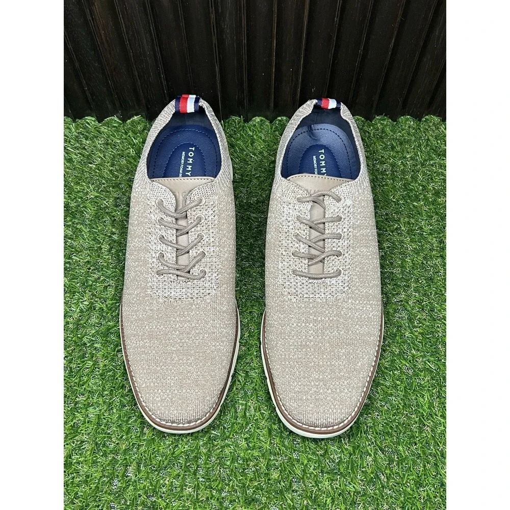 Size 8 M - Tommy Hilfiger Men's tm Warden Oxford - Light Natural Texture